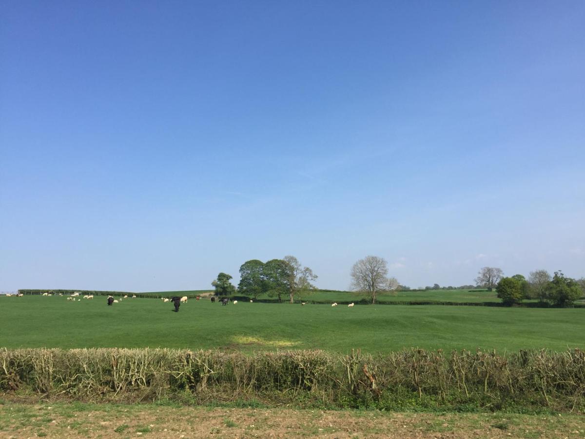 Vila Weatherhead Farm Shepherds Hut Buckingham Exteriér fotografie