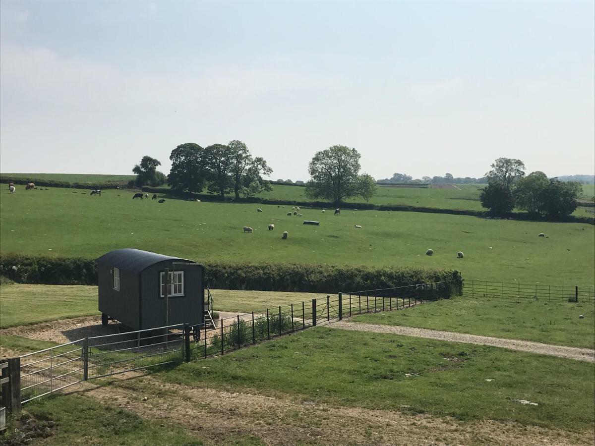 Vila Weatherhead Farm Shepherds Hut Buckingham Exteriér fotografie